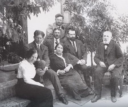 The Aaronsohn family with Haim Abraham