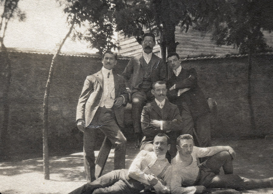 Moritz and Haim Abraham with Maccabi, Constantinople, 1908.