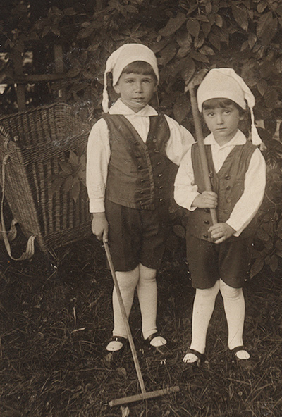 Uriel and Gisy. Thuringia,  1922