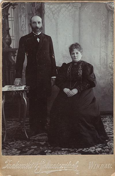 Abraham and Bassja Datnowsky, Windau, 1900?