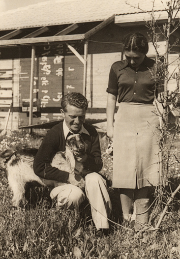 Toni and Dan Birnbaum, Maoz Haim, 1940