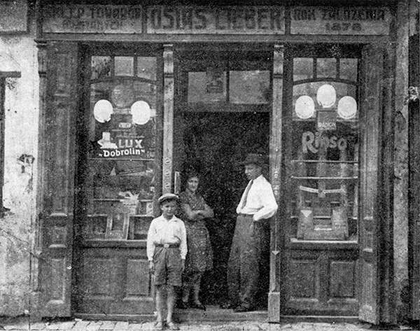 Osias (Yehoshua) Lieber's shop in Sokal