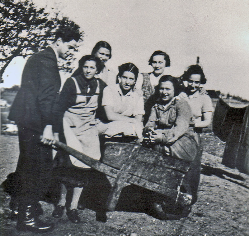Hachshara youth in Jägerslust, Flensburg. 1938.